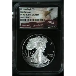 2018 W First Releases ULTRA CAMEO (2)